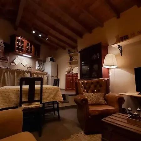 Candal Casa Da Carolina Lousã